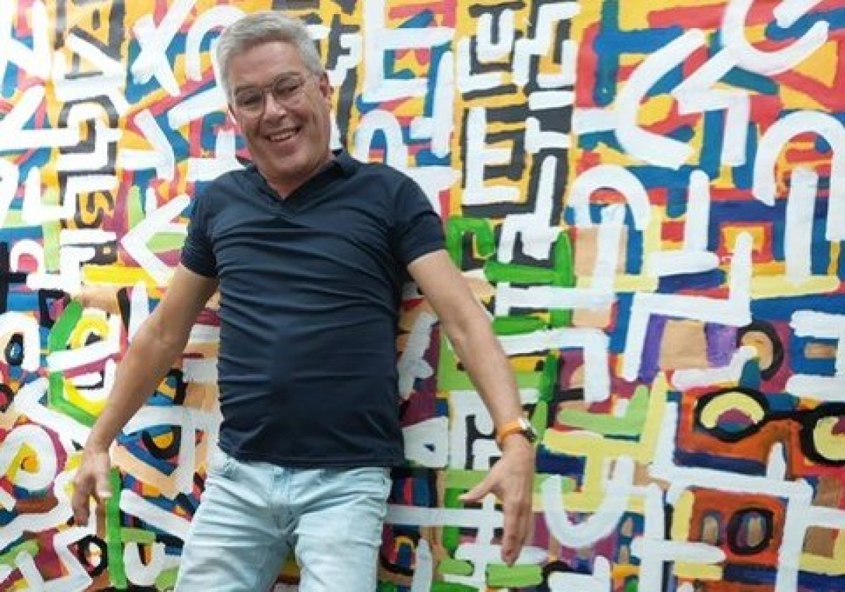 Achtergrondafbeelding Abstract en Figuratief: expositie van Jeroen Molenaar in de Hofboerderij