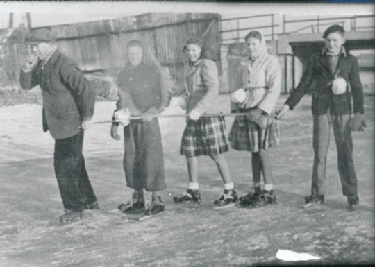 Afbeelding IJsmoppen - schaatsen in het Westland