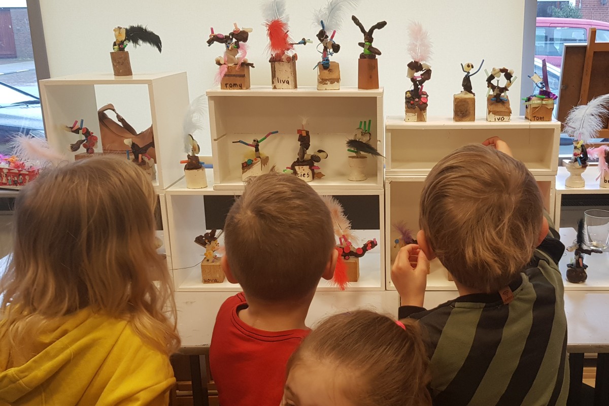 Achtergrondafbeelding KunstPakket: Beeldje van was